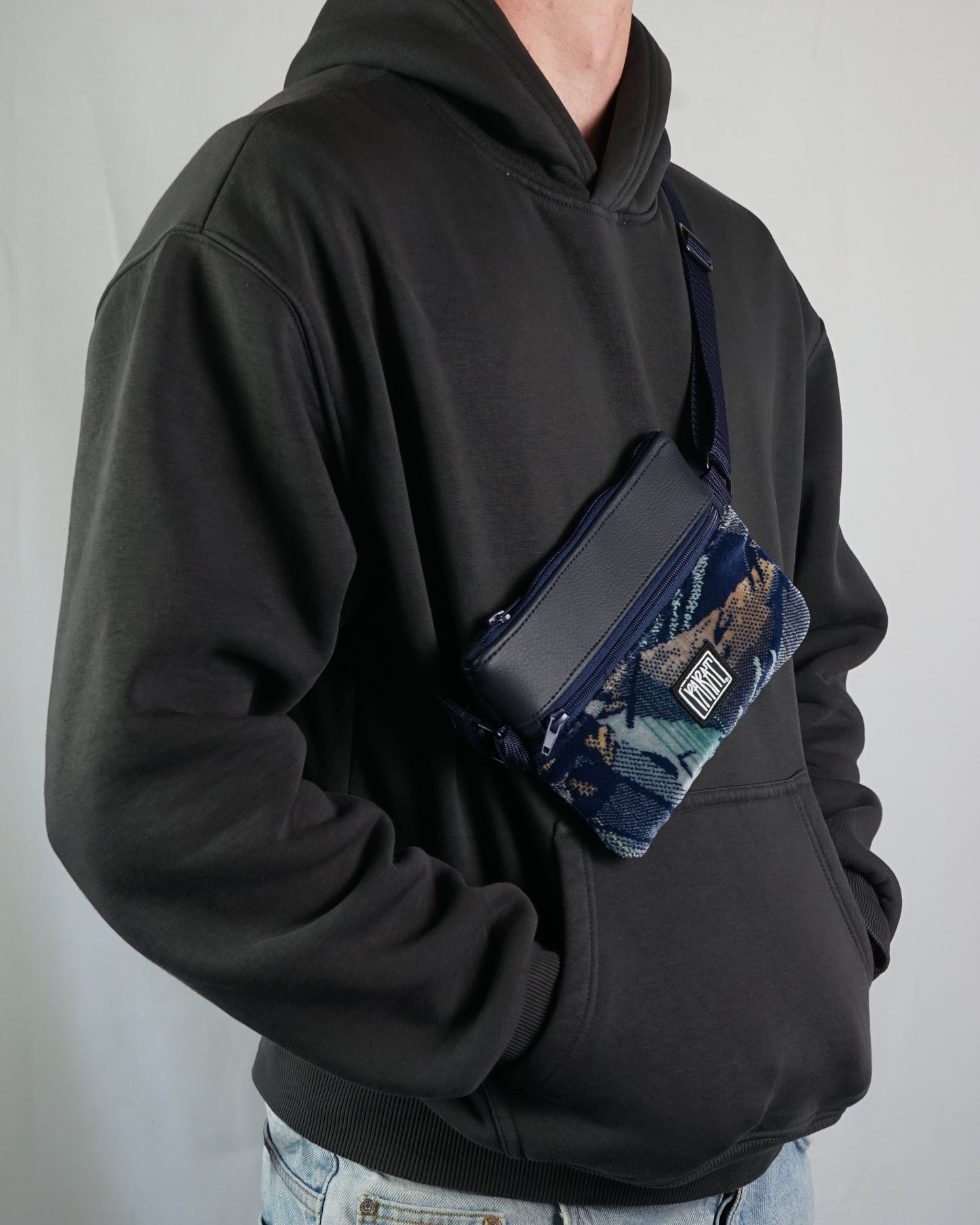 Parat- Blue Sidebag